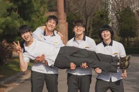 电影《放飞旅行团》剧照(来源:采昌國際)