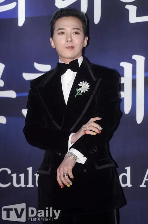 G-Dragon韩国大众文化艺术奖颁奖礼现场图8