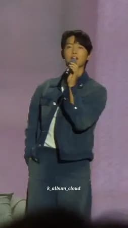 見面會突冒女聲⋯宋仲基以為音響壞了! 竟是金智媛親自到場