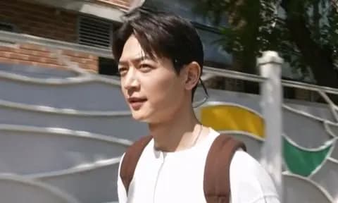 SHINee珉豪《我獨自生活》劇照