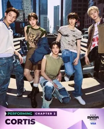 2025 MAMA AWARDS两天演出阵容的宣传图片,展示众星云集的场景