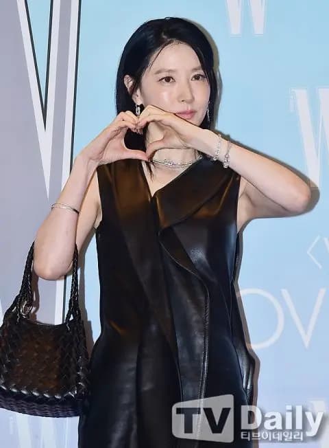 李英愛個人照片