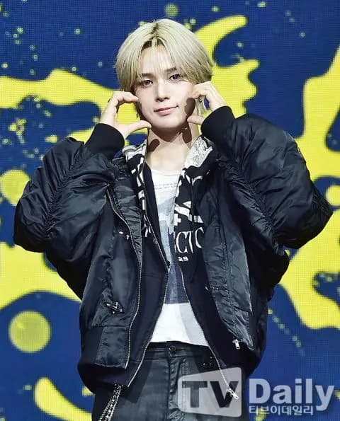 &TEAM成员K的个人写真图