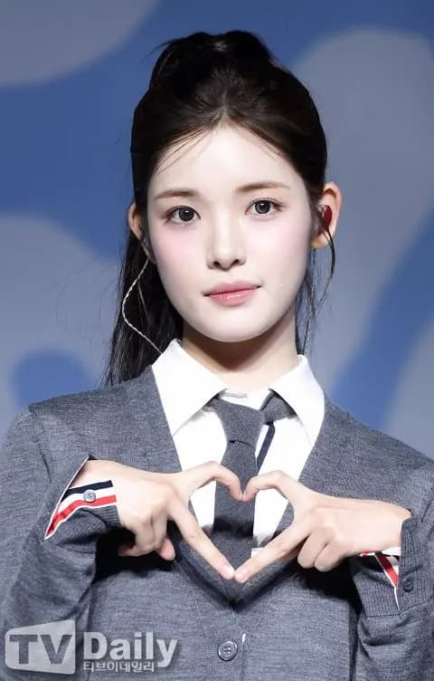 成員YUHA柳河特寫