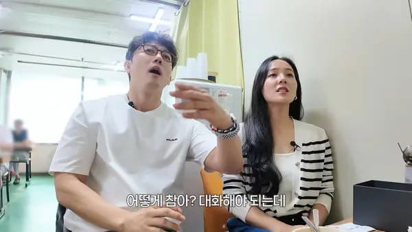 柳真在YouTube節目中回憶經歷的畫面