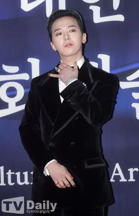 G-Dragon韩国大众文化艺术奖颁奖礼现场图9
