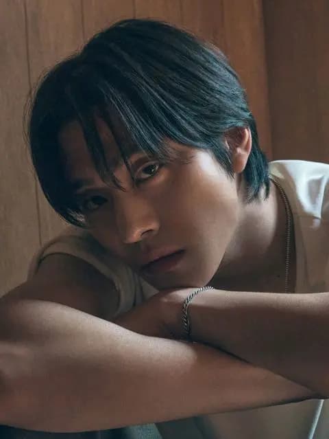 安孝燮THE PRESENT COMPANY照片 社内相亲男主角金唱片舞台