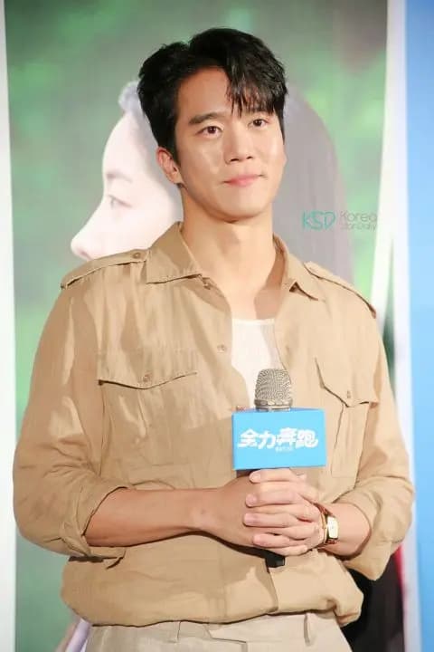 李信盈分享台灣夜市期待照片