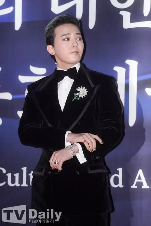 G-Dragon韩国大众文化艺术奖颁奖礼现场图3