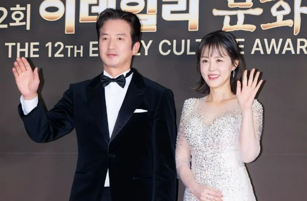 李河静与孩子们的育儿日常生活照