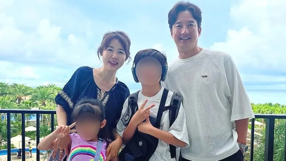 李河静参与综艺节目录制的现场照片