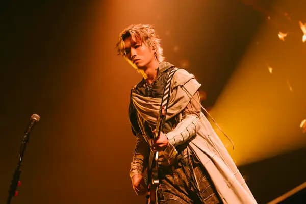 福夢樂團吉他手利惟庸與蔡依林同台演出後回歸樂團