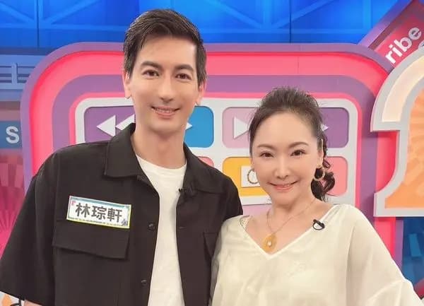 王俐人與丈夫林琮軒合影澄清離婚傳聞,強調婚姻關係正常